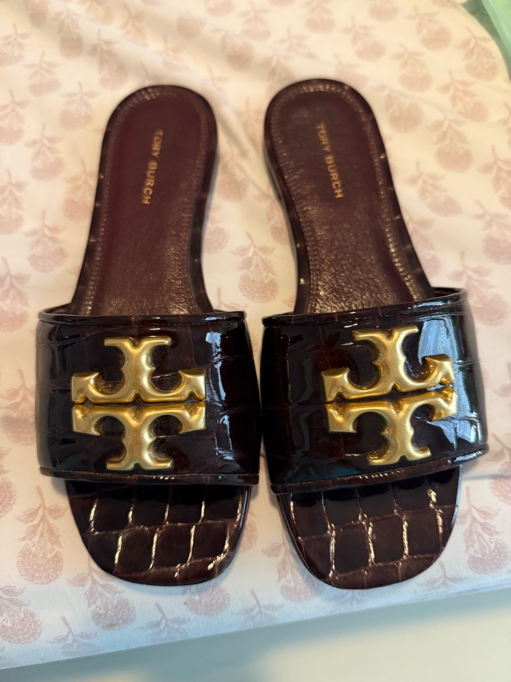 Tory Burch Croc-Embossed Patent Slide Sandals in Deep Brown with Gold Logo